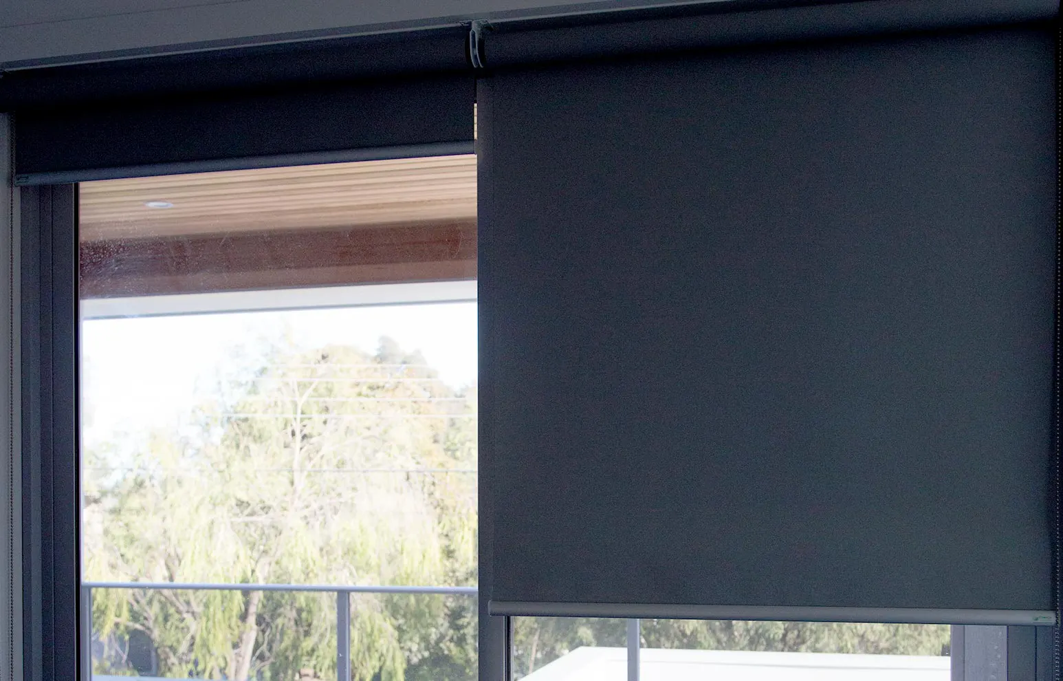 Holland Blinds for Sale Image8