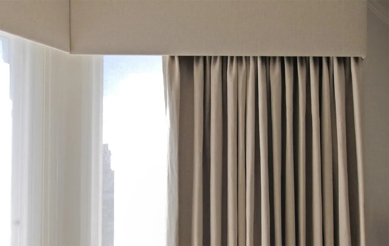 Suitable Curtain